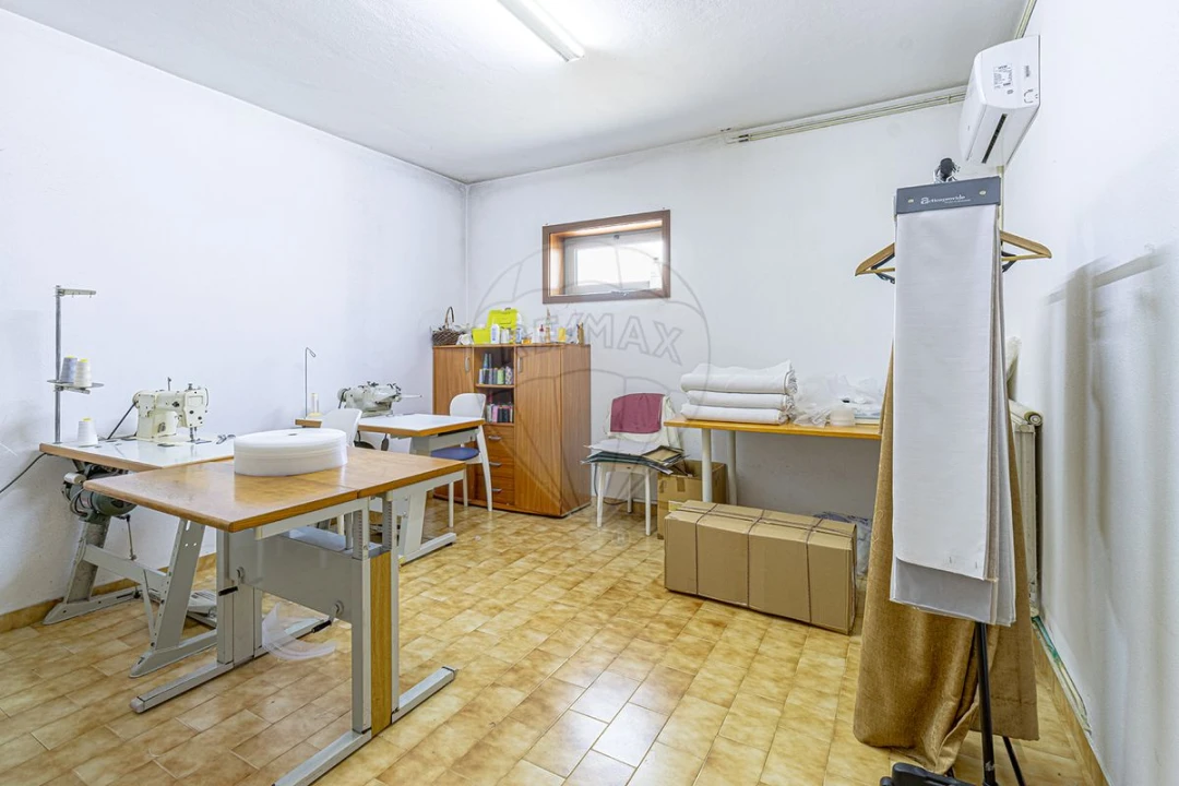 Moradia T4 para Venda em Oliveira do Douro Foto 34