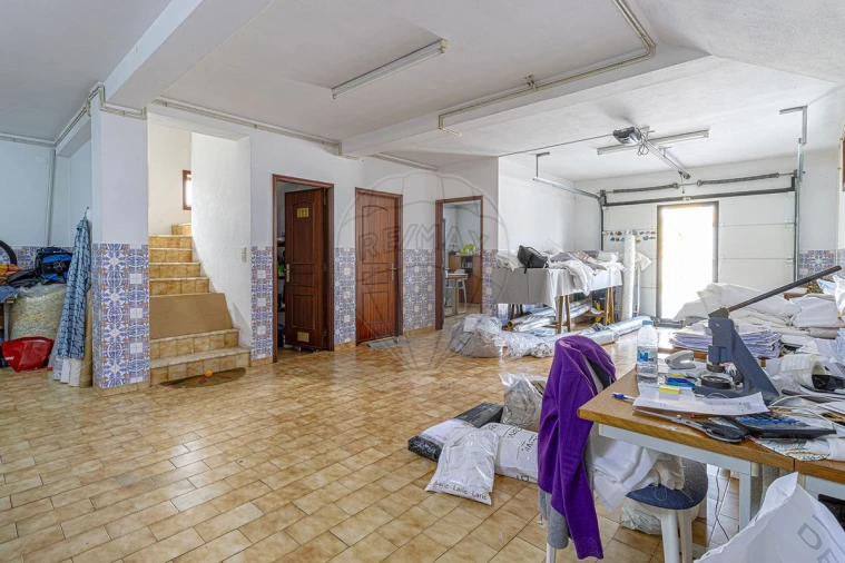 Moradia T4 para Venda em Oliveira do Douro Foto 38