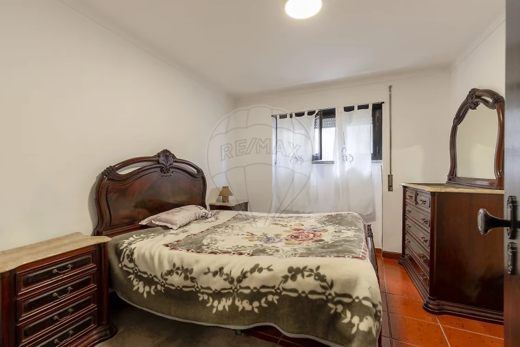 Moradia T5 para Venda em Dois Portos e Runa Foto 20