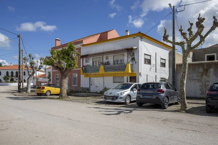 Moradia T5 para Venda em Dois Portos e Runa Foto 2