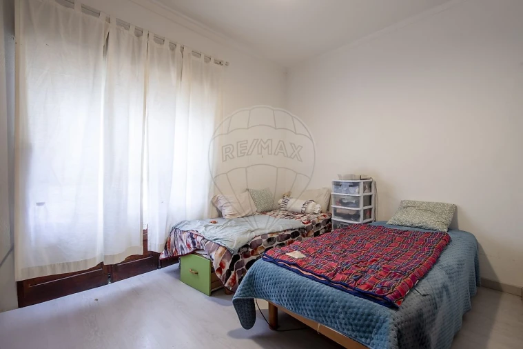 Moradia T5 para Venda em Dois Portos e Runa Foto 12