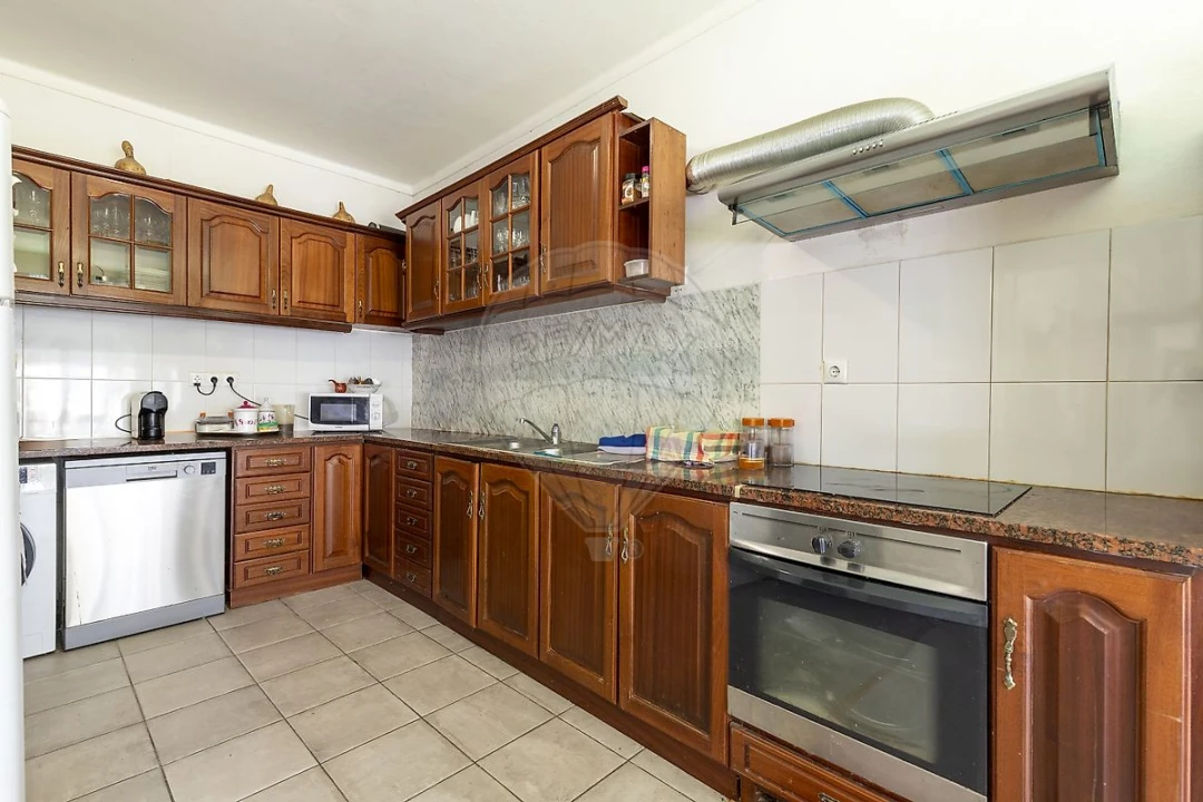 Moradia T5 para Venda em Dois Portos e Runa Foto 6