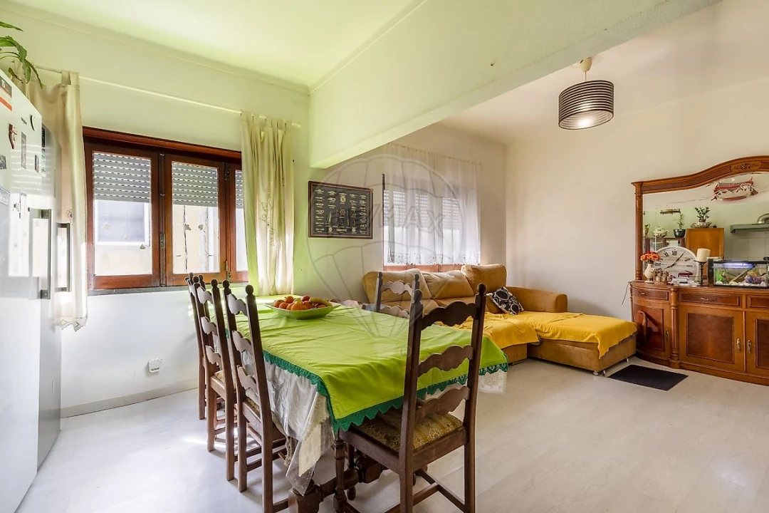 Moradia T5 para Venda em Dois Portos e Runa Foto 5