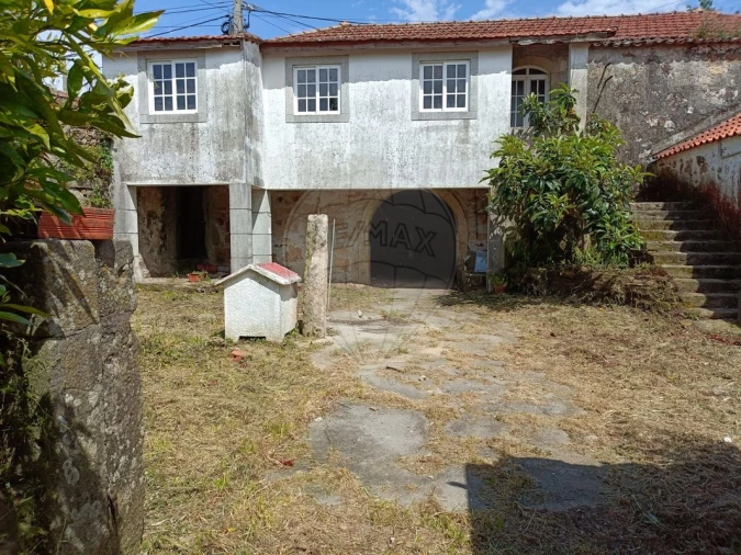 Moradia T4 para Venda em Macieira de Sarnes Foto 18