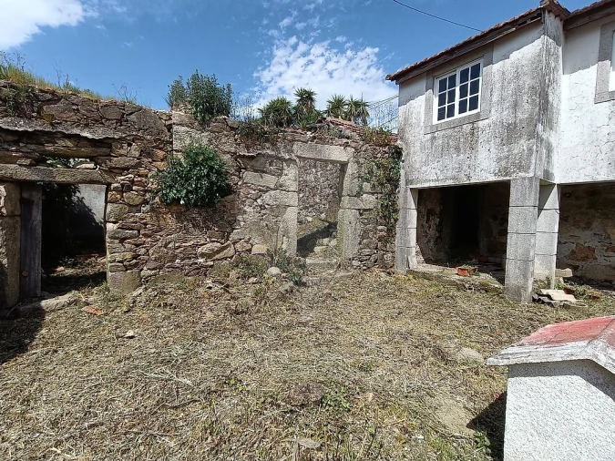 Moradia T4 para Venda em Macieira de Sarnes Foto 19