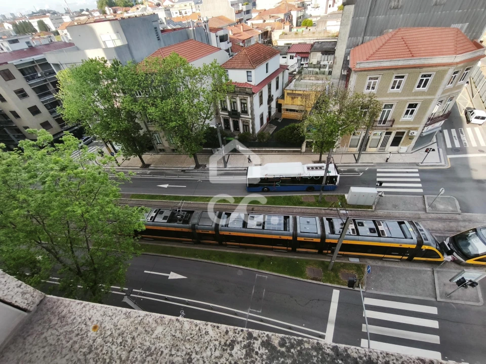 Apartamento T3 para Arrendamento em Santa Marinha Foto 6