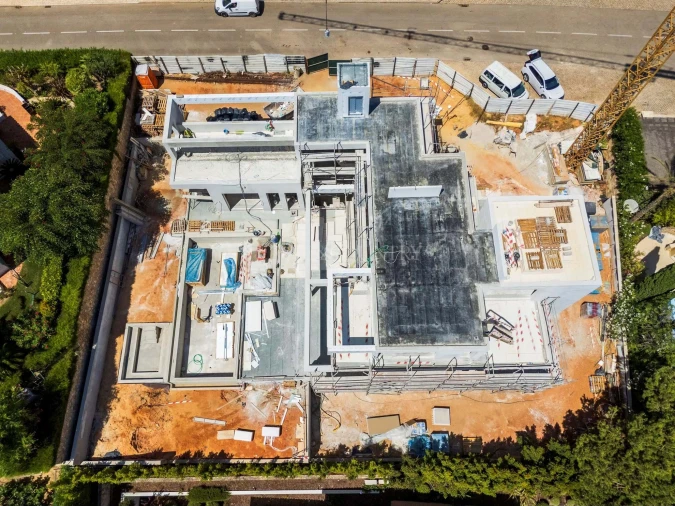 Moradia T4 para Venda em Almancil Foto 10