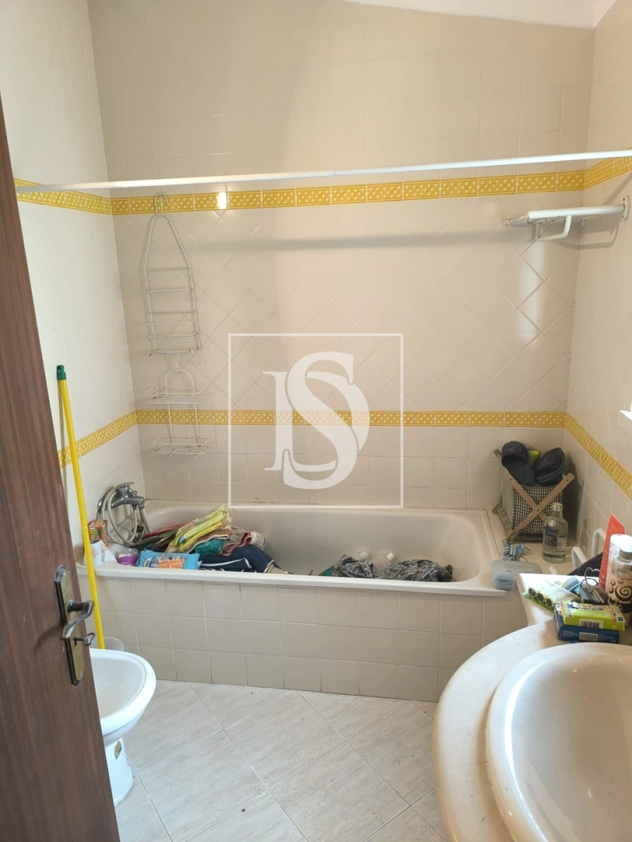 Moradia T3 para Venda em Vau Foto 30