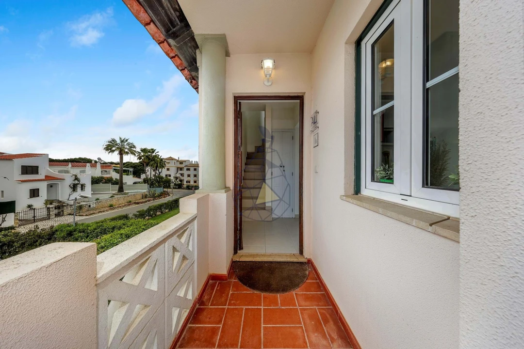 Apartamento T2 para Venda em Quarteira Foto 5