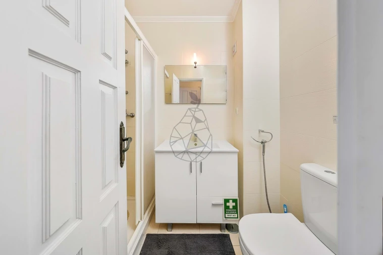 Apartamento T2 para Venda em Quarteira Foto 13