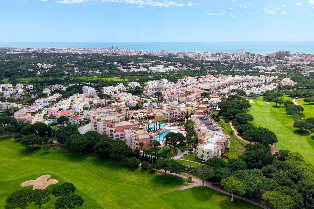 Apartamento T2 para Venda em Quarteira Foto 54