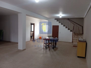 Moradia T3 para Arrendamento em Alvorninha