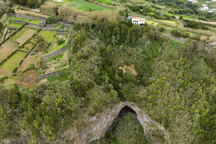 Terreno para Venda em Agua de Pau Foto 5
