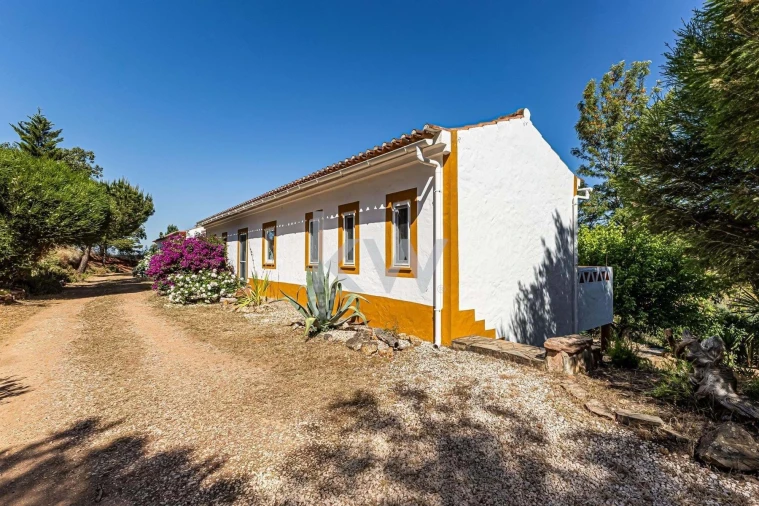 Moradia T8 para Venda em Reliquias Foto 2