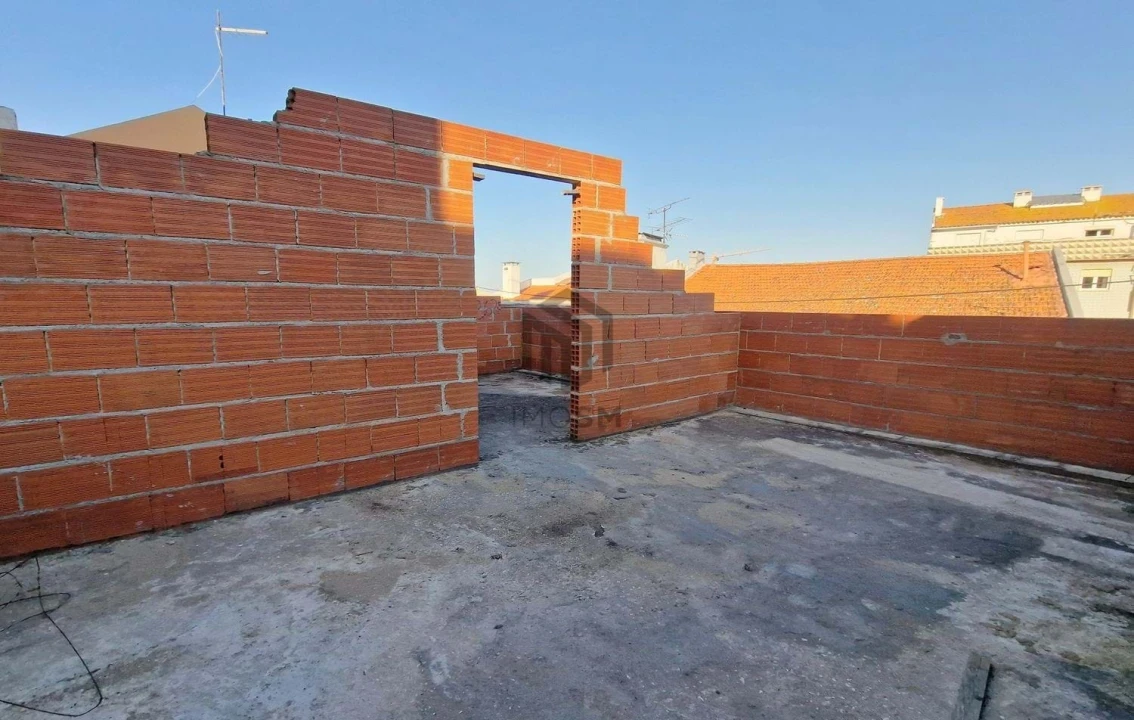 Moradia T2 para Venda em Póvoa de Santa Iria e Forte da Casa Foto 8