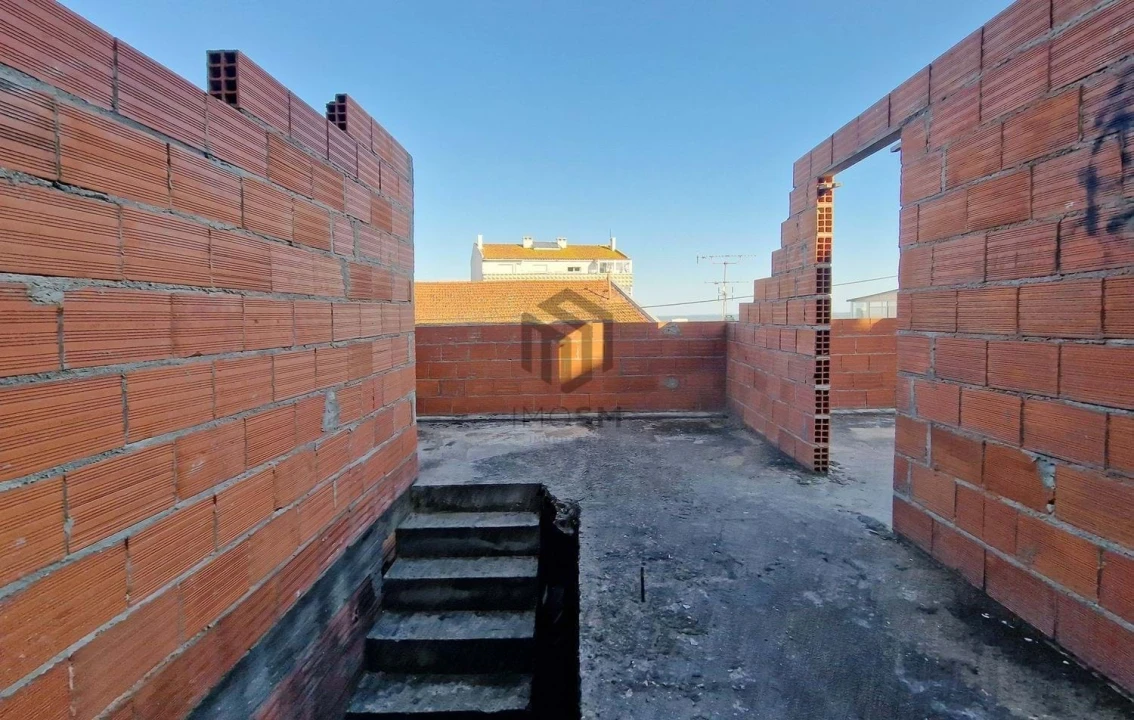 Moradia T2 para Venda em Póvoa de Santa Iria e Forte da Casa Foto 6