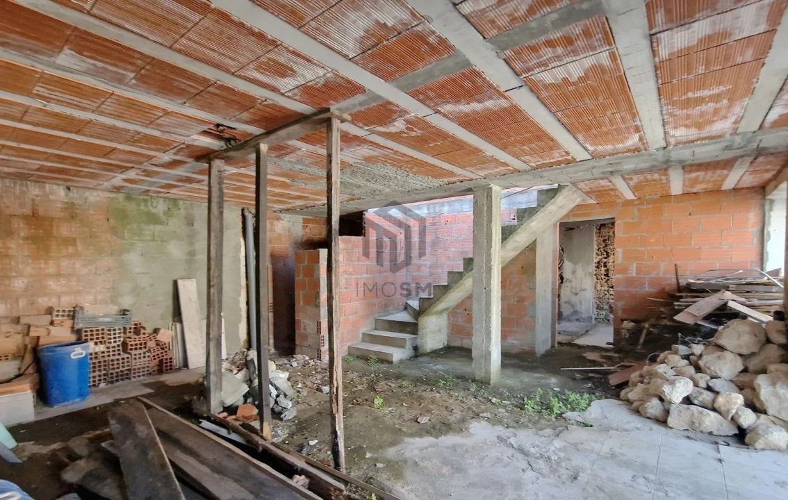 Moradia T2 para Venda em Póvoa de Santa Iria e Forte da Casa Foto 4