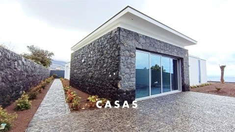 Moradia T4 para Venda em Estreito da Calheta