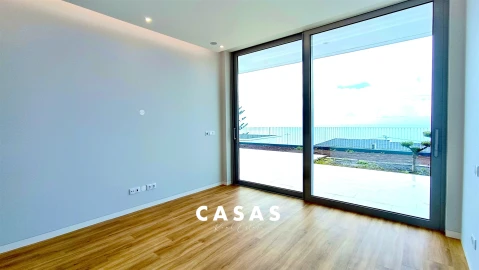 Moradia T4 para Venda em Estreito da Calheta