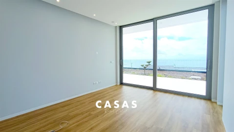 Moradia T4 para Venda em Estreito da Calheta