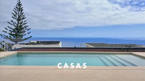 Moradia T4 para Venda em Estreito da Calheta