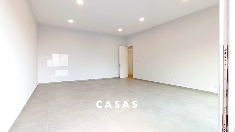 Moradia T4 para Venda em Estreito da Calheta Foto 49