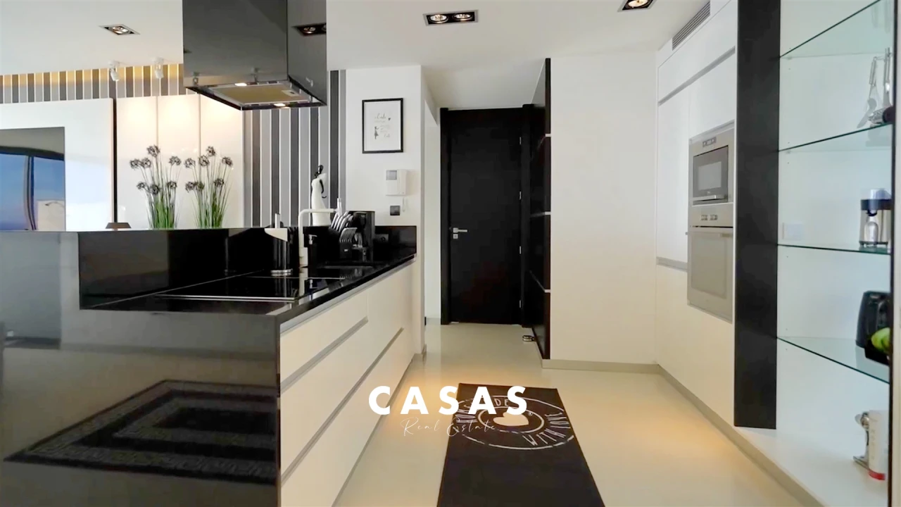 Apartamento T4 para Venda em Arco da Calheta Foto 13