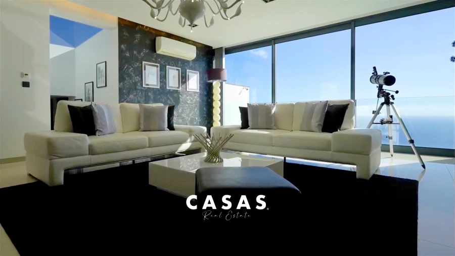 Apartamento T4 para Venda em Arco da Calheta Foto 4