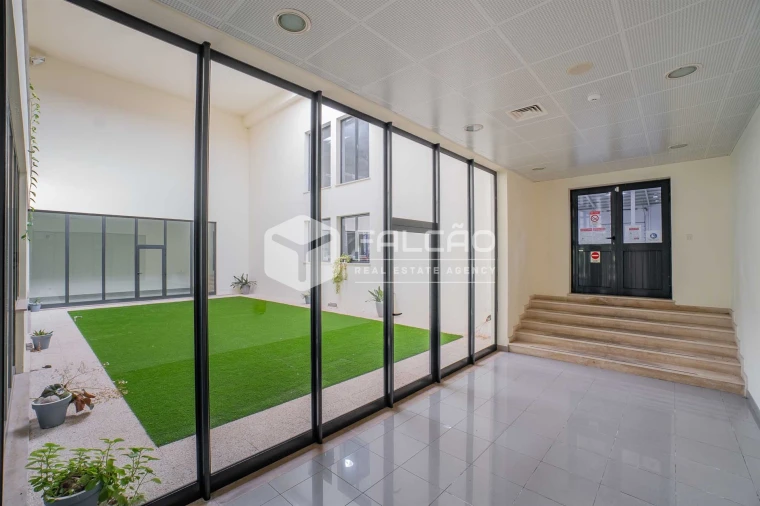 Armazém para Venda em Romeira e Várzea Foto 8