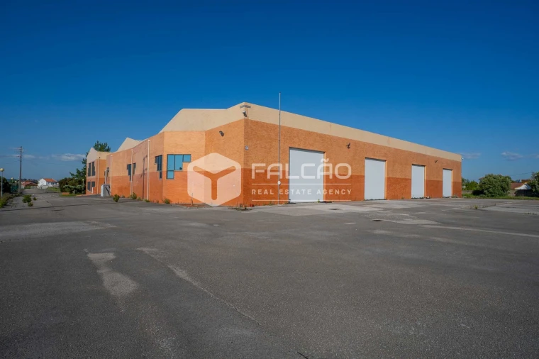 Armazém para Venda em Romeira e Várzea Foto 44