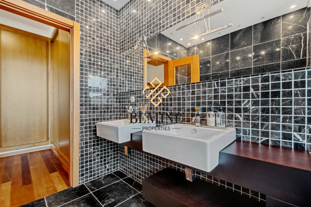 Moradia T3 para Venda em São Roque Foto 7