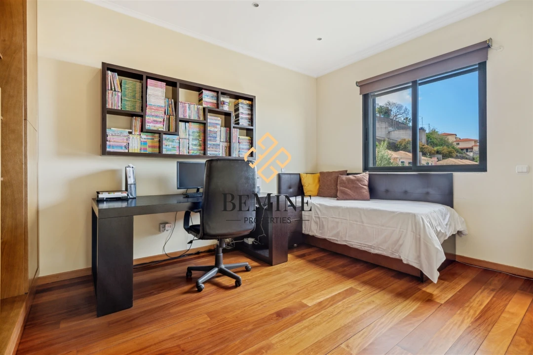 Moradia T3 para Venda em São Roque Foto 15