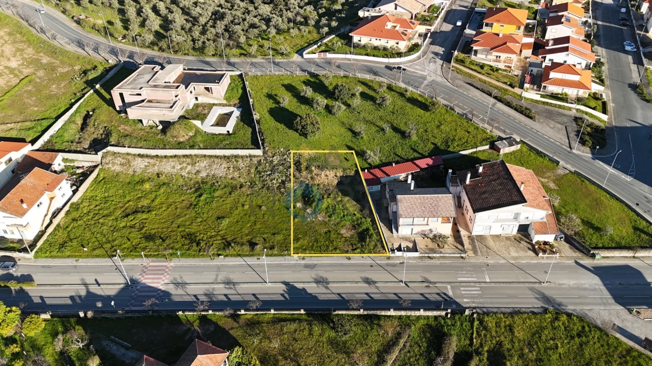 Terreno para Venda em Alfandega da Fe Foto 1