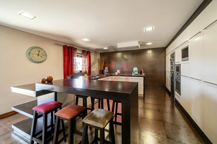 Moradia T3 para Venda em Meixomil Foto 17