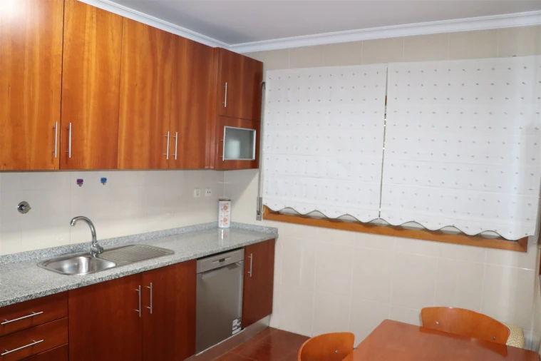 Moradia T3 para Venda em Caldas de Vizela (São Miguel e São João) Foto 7