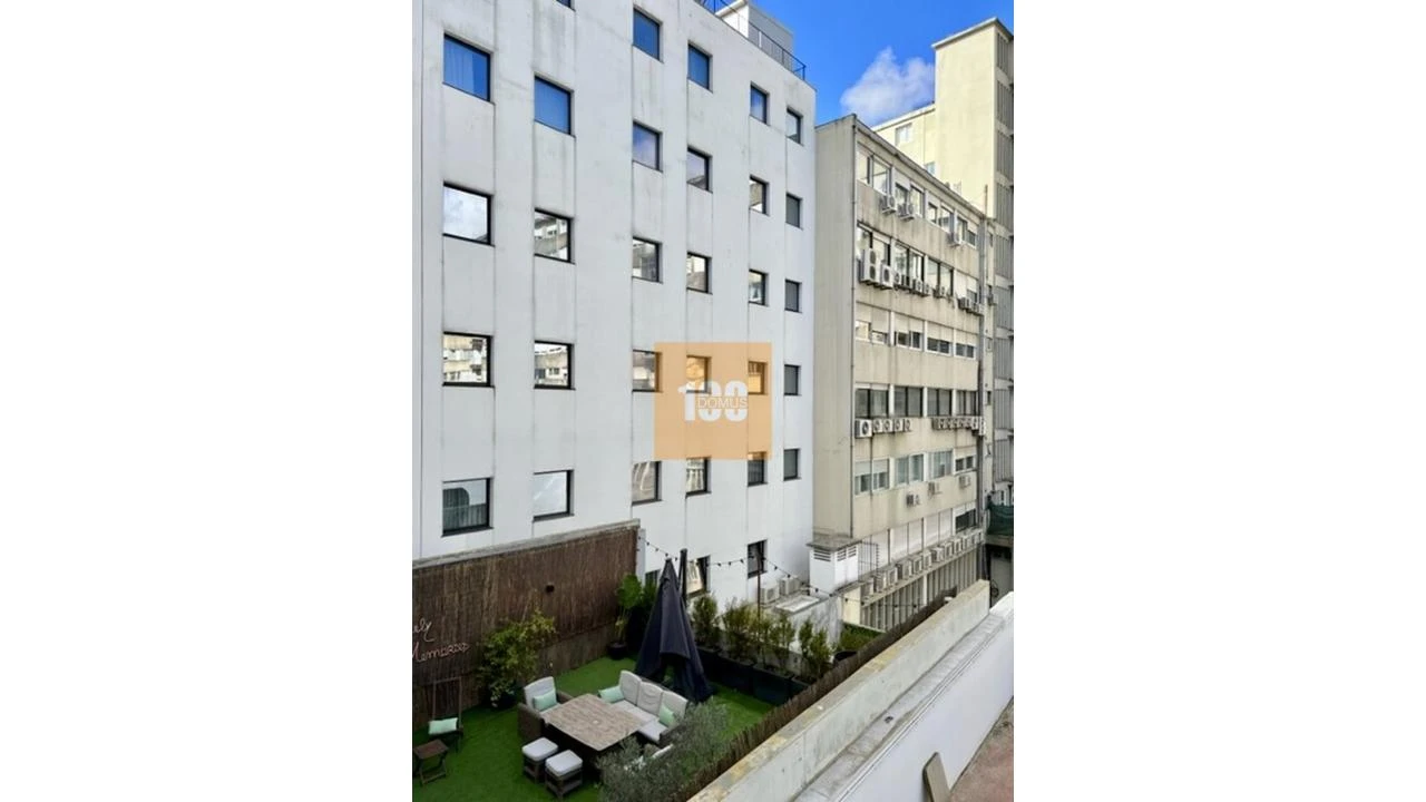 Apartamento T2 para Venda em Cedofeita, Santo Ildefonso, Sé, Miragaia, São Nicolau e Vitória Foto 21
