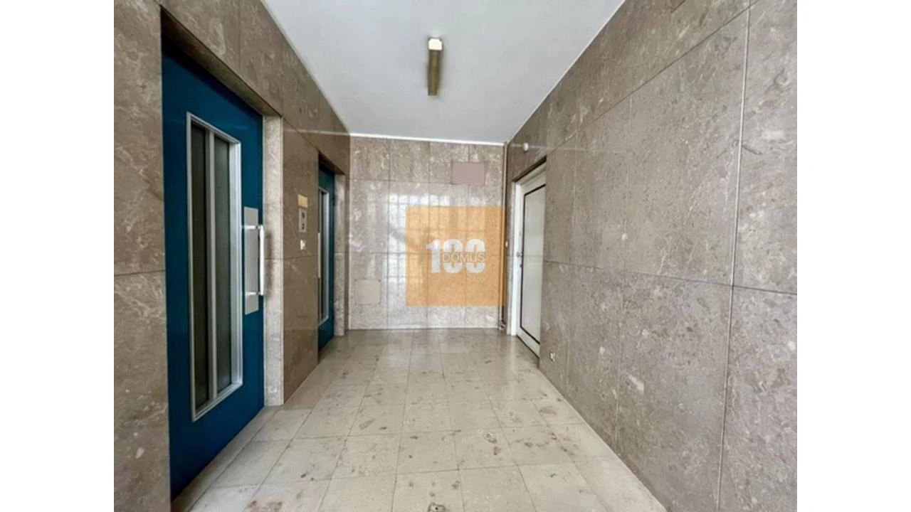 Apartamento T2 para Venda em Cedofeita, Santo Ildefonso, Sé, Miragaia, São Nicolau e Vitória Foto 13