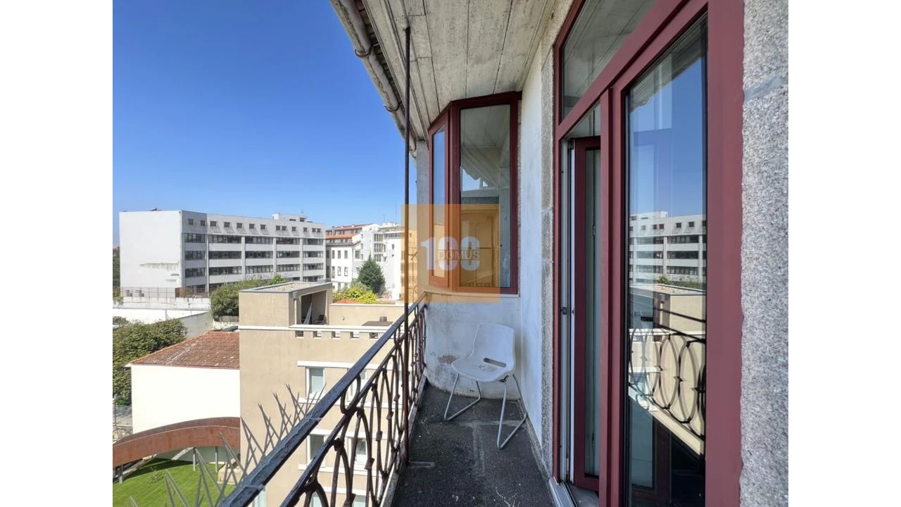 Apartamento T1 para Venda em Cedofeita, Santo Ildefonso, Sé, Miragaia, São Nicolau e Vitória Foto 34
