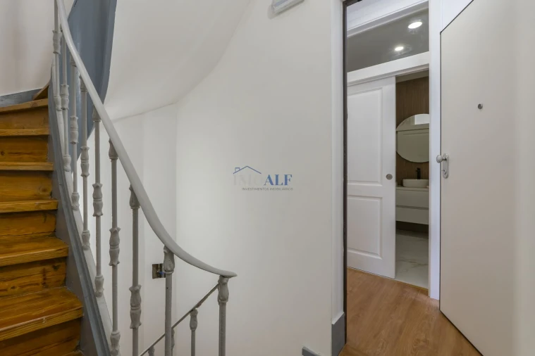 Apartamento T2 para Venda em São Vicente Foto 32