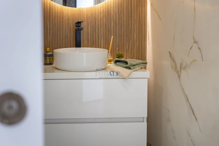 Apartamento T2 para Venda em São Vicente Foto 12