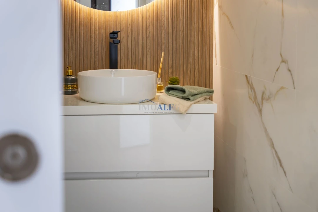 Apartamento T2 para Venda em São Vicente Foto 12