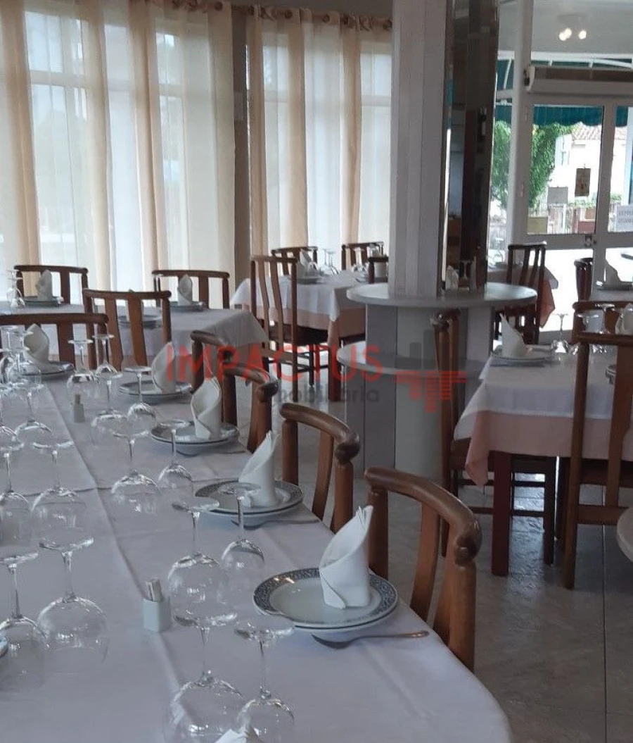 Loja para Venda em Santa Maria Maior e Monserrate e Meadela Foto 2