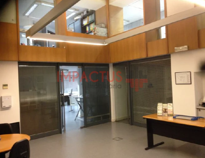 Loja para Venda em Santa Marinha e São Pedro da Afurada Foto 1