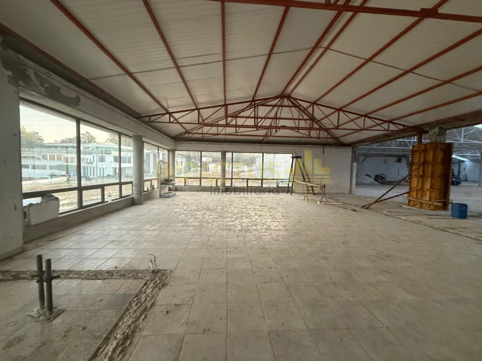 Loja para Venda em Bougado (São Martinho e Santiago) Foto 1