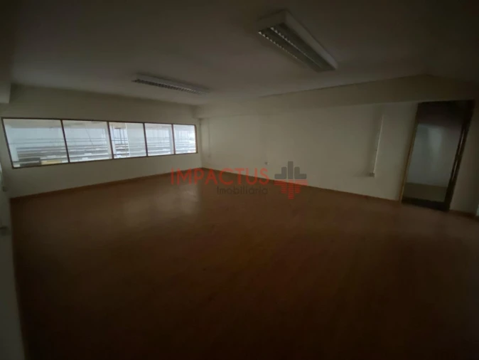 Loja para Arrendamento em Bougado (São Martinho e Santiago) Foto 20