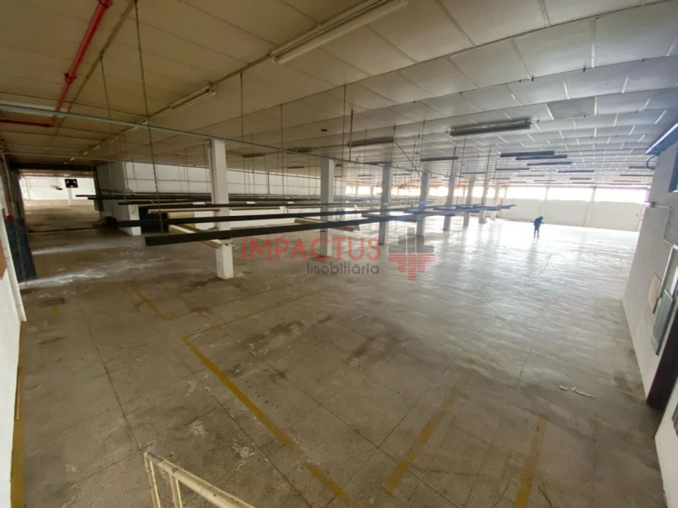 Loja para Arrendamento em Bougado (São Martinho e Santiago) Foto 36