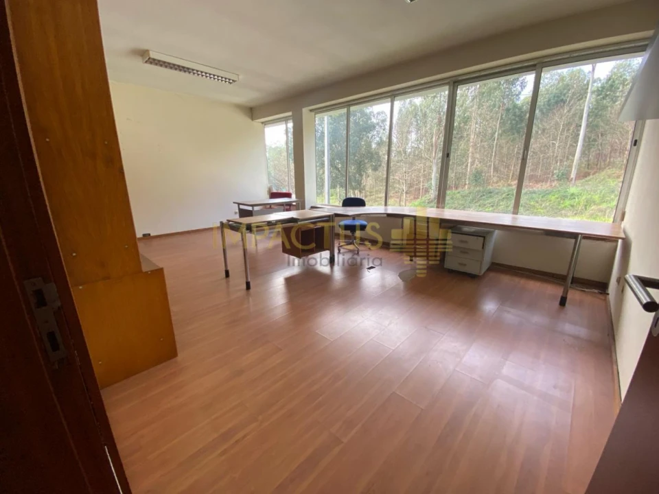 Loja para Arrendamento em Bougado (São Martinho e Santiago) Foto 25