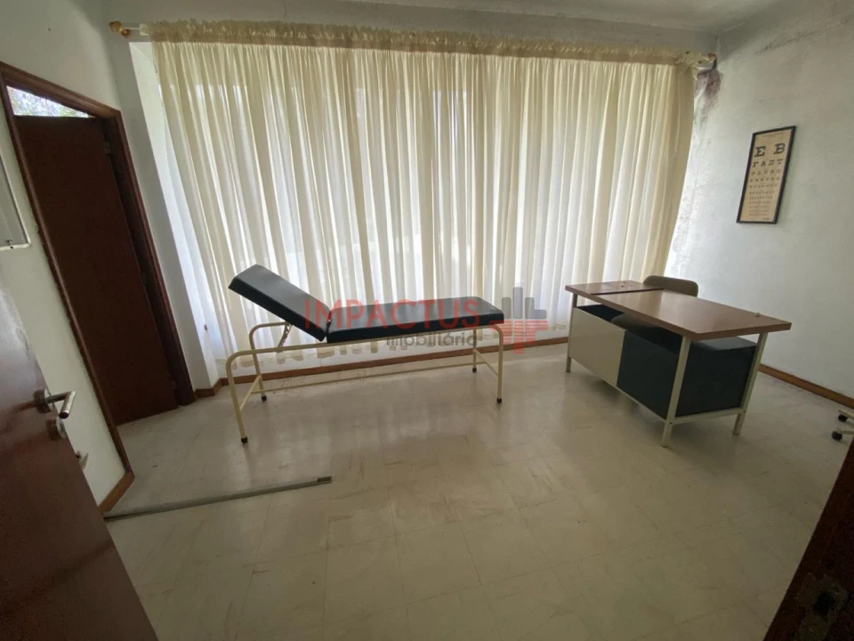 Loja para Arrendamento em Bougado (São Martinho e Santiago) Foto 19