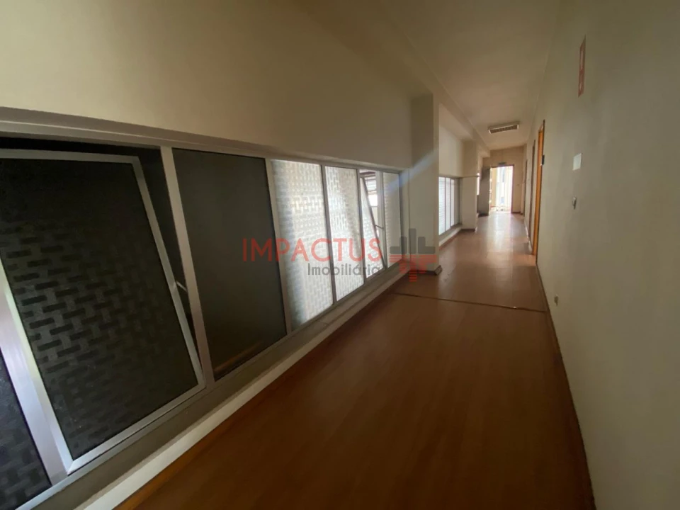 Loja para Arrendamento em Bougado (São Martinho e Santiago) Foto 28