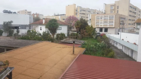Moradia T6 para Venda em Castêlo da Maia